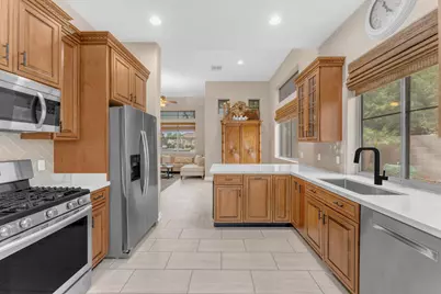 14265 W Lexington Avenue, Goodyear, AZ 85395 - Photo 12