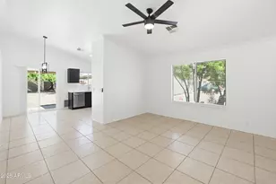 15712 W Smokey Dr, Surprise, AZ 85374 - Photo 10