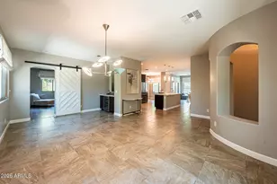 1527 E Gary Way, Phoenix, AZ 85042 - Photo 12
