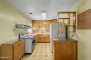 6527 N 20th Ave, Phoenix, AZ 85015 - Photo 12