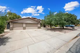 642 E Sagebrush St, Gilbert, AZ 85296 - Photo 1