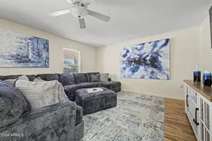 10502 W Edgewood Dr, Sun City, AZ 85351 - Photo 8