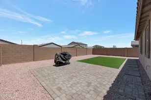 2544 W Sunland Ave, Phoenix, AZ 85041 - Photo 18