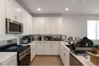 2544 W Sunland Avenue, Phoenix, AZ 85041 - Photo 2