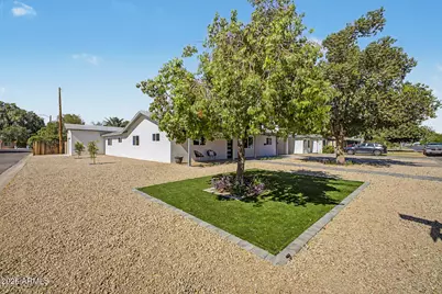 928 E Georgia Avenue, Phoenix, AZ 85014 - Photo 2