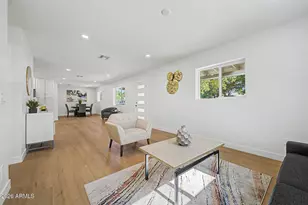 928 E Georgia Ave, Phoenix, AZ 85014 - Photo 10