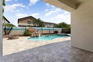 15586 W Jenan Dr, Surprise, AZ 85379 - Photo 36