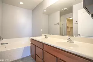 24492 W Mobile Ln, Buckeye, AZ 85326 - Photo 30