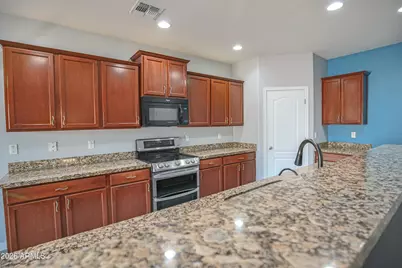 24492 W Mobile Lane, Buckeye, AZ 85326 - Photo 12