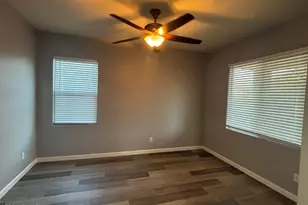 24492 W Mobile Ln, Buckeye, AZ 85326 - Photo 12