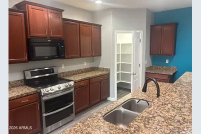 24492 W Mobile Lane, Buckeye, AZ 85326 - Photo 8