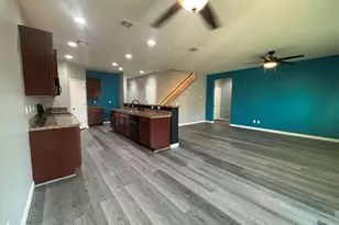 24492 W Mobile Ln, Buckeye, AZ 85326 - Photo 6