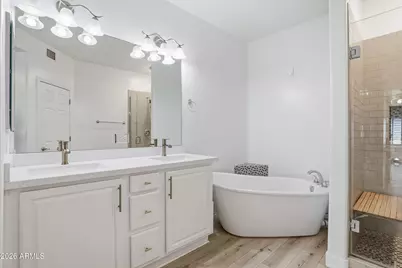 5350 E Deer Valley Drive #2435, Phoenix, AZ 85054 - Photo 12