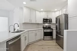5350 E Deer Valley Dr, Phoenix, AZ 85054 - Photo 6
