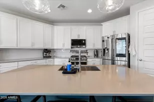 18879 W Cholla St, Surprise, AZ 85388 - Photo 16