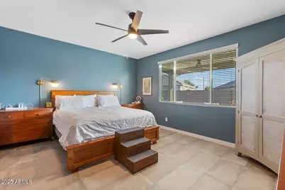 18879 W Cholla Street, Surprise, AZ 85388 - Photo 10