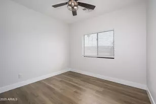 274 N Delaware St, Chandler, AZ 85225 - Photo 10
