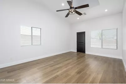 274 N Delaware Street #B, Chandler, AZ 85225 - Photo 20