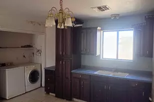 307 N 3rd St, Sierra Vista, AZ 85635 - Photo 4