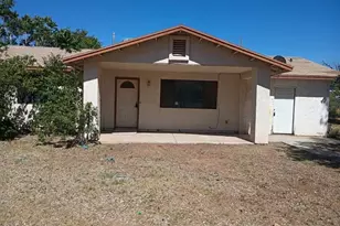 307 N 3rd St, Sierra Vista, AZ 85635 - Photo 2