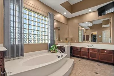 6427 S Magic Court, Gilbert, AZ 85298 - Photo 32