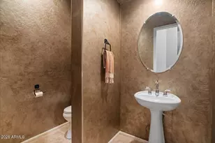 6427 S Magic Ct, Gilbert, AZ 85298 - Photo 40