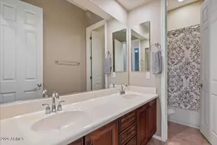6427 S Magic Ct, Gilbert, AZ 85298 - Photo 36