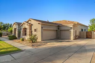 6427 S Magic Ct, Gilbert, AZ 85298 - Photo 68