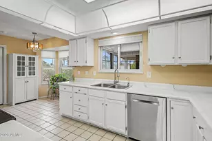 17242 N Desert Glen Dr, Sun City West, AZ 85375 - Photo 14