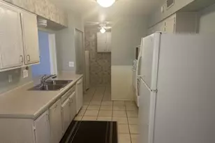 10512 W El Capitan Cir, Sun City, AZ 85351 - Photo 6