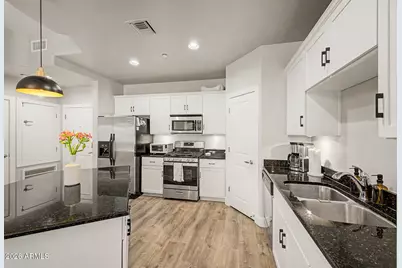 945 E Playa Del Norte Drive #2002, Tempe, AZ 85288 - Photo 8