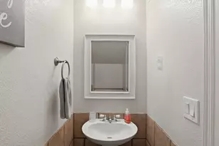 1402 E Osborn Rd, Phoenix, AZ 85014 - Photo 6