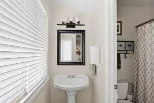 1402 E Osborn Rd, Phoenix, AZ 85014 - Photo 18