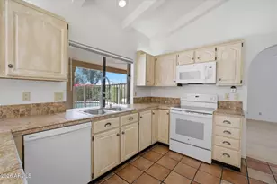 10520 N 78th Pl, Scottsdale, AZ 85258 - Photo 8