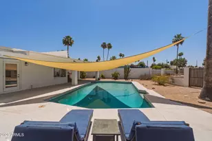 10660 N 44th Ct, Phoenix, AZ 85028 - Photo 36