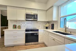 8101 N Central Ave, Phoenix, AZ 85020 - Photo 14