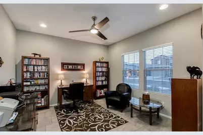 10819 W Swayback Pass, Peoria, AZ 85383 - Photo 16