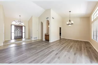 6709 W Topeka Drive, Glendale, AZ 85308 - Photo 10