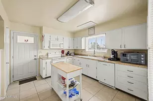 10306 W Audrey Dr, Sun City, AZ 85351 - Photo 10