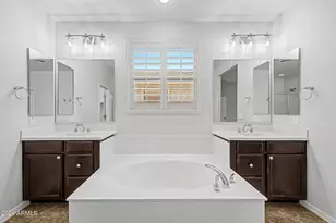 1447 E Warbler Rd, Gilbert, AZ 85297 - Photo 26