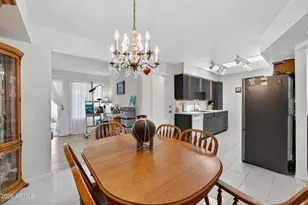 13082 N 100th Dr N, Sun City, AZ 85351 - Photo 16