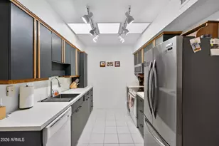 13082 N 100th Dr N, Sun City, AZ 85351 - Photo 4