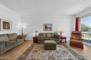 13082 N 100th Dr N, Sun City, AZ 85351 - Photo 8