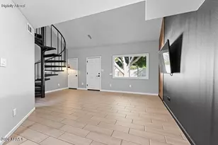 427 E Ironwood Dr, Phoenix, AZ 85020 - Photo 10