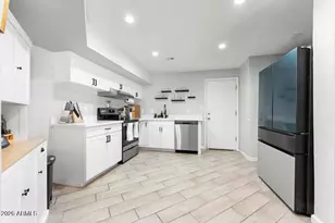 427 E Ironwood Dr, Phoenix, AZ 85020 - Photo 8
