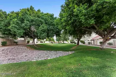 427 E Ironwood Drive, Phoenix, AZ 85020 - Photo 24