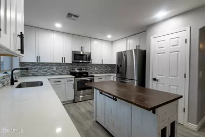 15936 W Central Street, Surprise, AZ 85374 - Photo 12