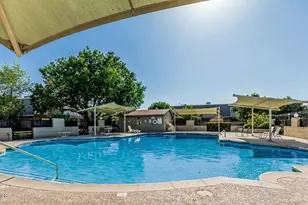 2037 W Pierson St, Phoenix, AZ 85015 - Photo 4