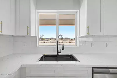 37159 W Encinas Lane, Tonopah, AZ 85354 - Photo 12
