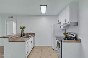 5525 E Thomas Rd, Phoenix, AZ 85018 - Photo 10